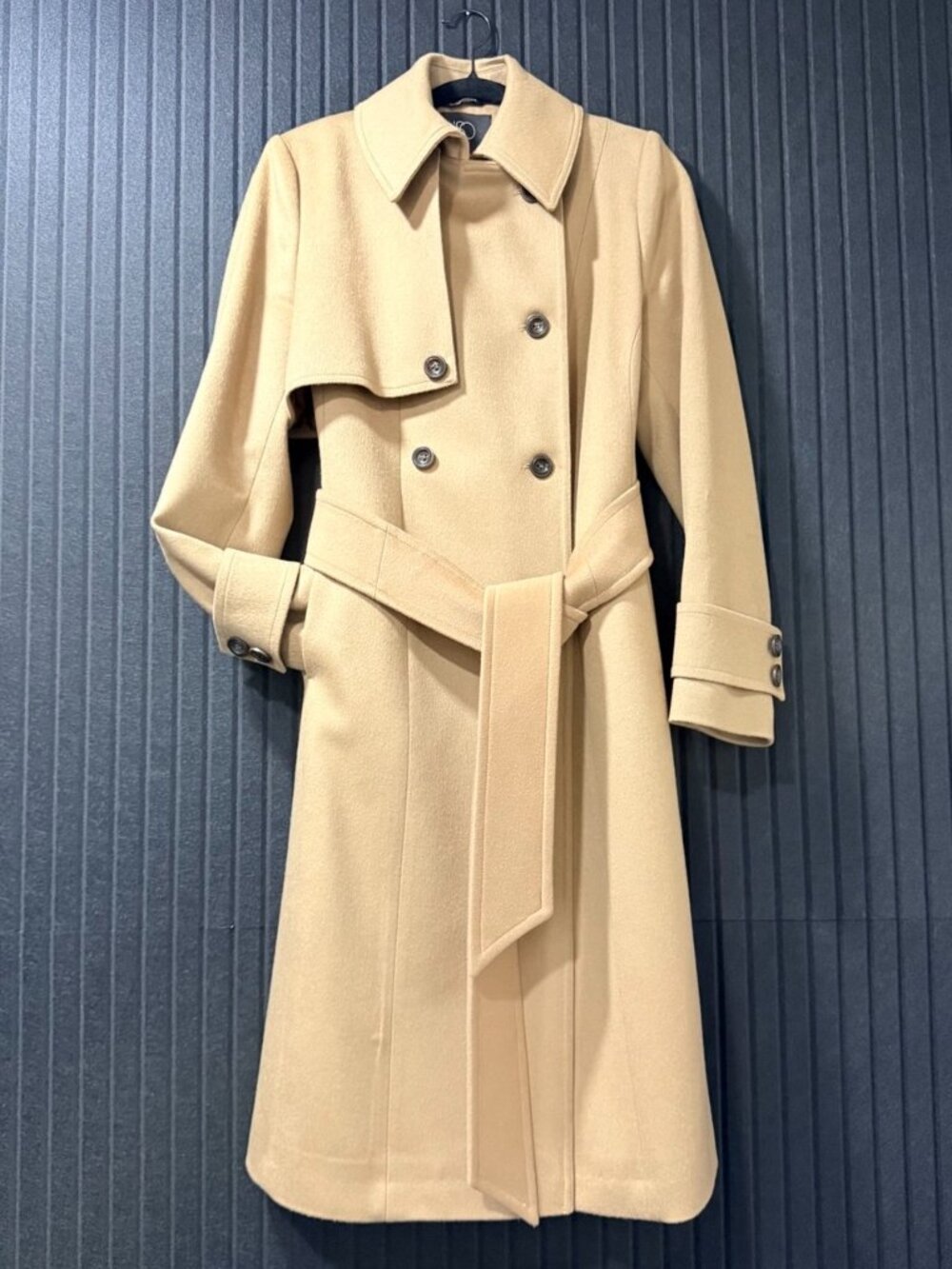 Loro Piana x HîSO Canada Tan Double-Breasted Wool Trench Coat - Size US 4